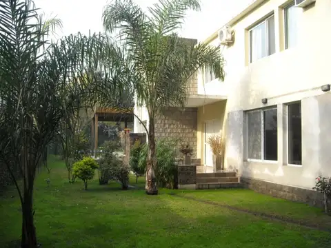 CASA VENTA PARQUE LELOIR