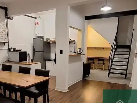 Depto Tipo Casa en Venta de 6 ambientes