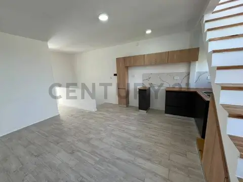 VENTA DE PH DE 3 AMBIENTES CON TERRAZA EN LANUS ESTE