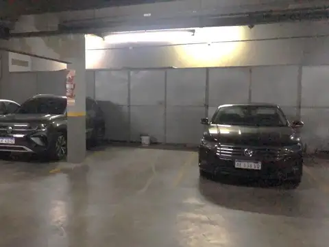 VENTA COCHERA EN PALERMO HOLLYWOOD