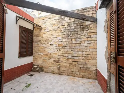 Estanislao Zeballos 700