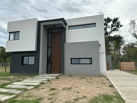 Puertos del lago Nativas 100
