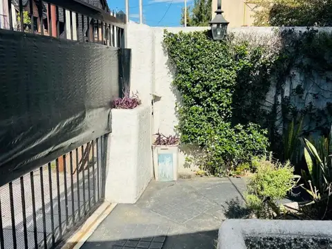 Casa en Alquiler en Villa Sarmiento, $ 1.950.000