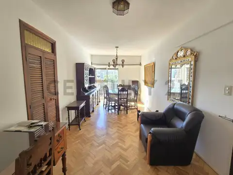 VENTA 2 Ambientes con Baulera en ALMAGRO.