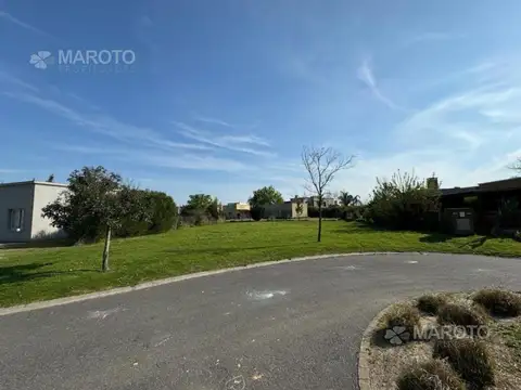 Terreno en Venta 20  mts Fondo