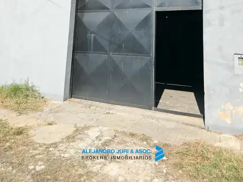 Galpon en Alquiler 8  mts Frente
