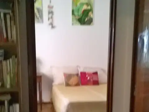 DEPTO 2 AMB.  LATERAL ENTRADA  SOBRE AV MAIPU