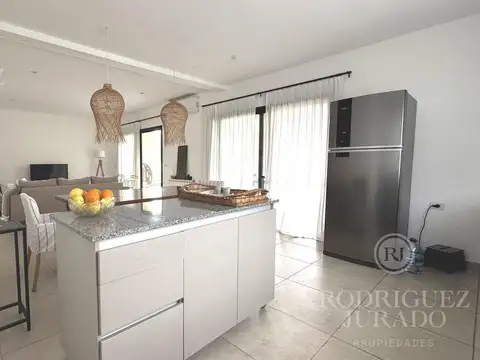 Casuarinas del Pilar