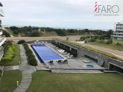 Excelente ubicación primera linea con vista al Mar