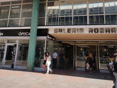 Oficina en Venta al Este