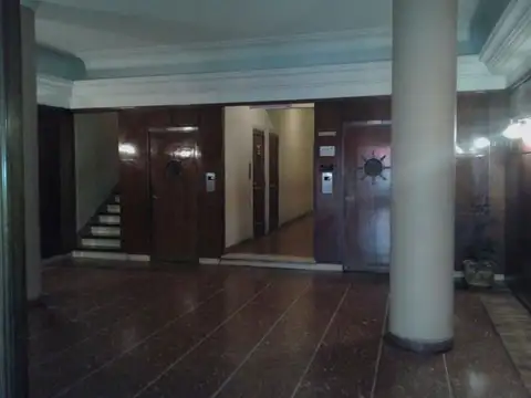 Santa Fe 300, Piso 4