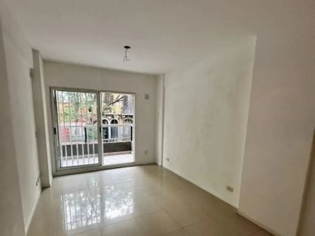Bulnes 854 , Piso 1