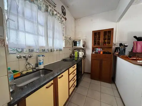Depto Tipo Casa 4 ambientes con 1 baño