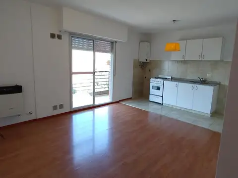1 dormitorio   Entre Ríos 2498 03-02 - Totalmente externo