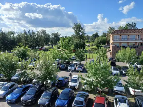 Departamento de 2 ambientes amplios en PUEBLO CAAMAÑO venta