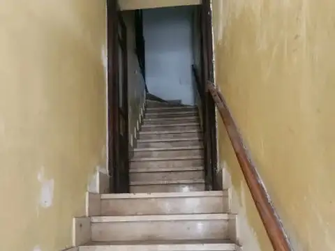 Sitio De Montevideo 1016 , Piso 1