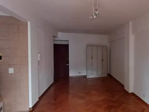 Castillo 36 , Piso 1