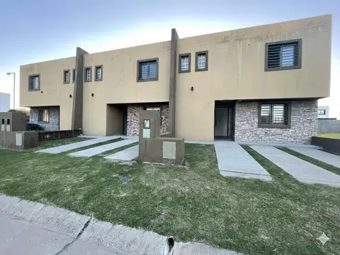 DUPLEX 2 DOR 2 BAÑOS DOCTA BOULEVARD ETAPA 1