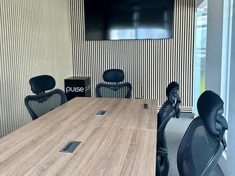 Oficina en Alquiler al Este