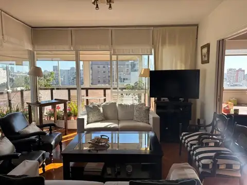 Departamento en Alquiler con 1 cocheras