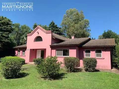 Casa 4 ambientes con 4 baños