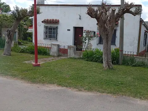 Oportunidad casa en Parada Robles.