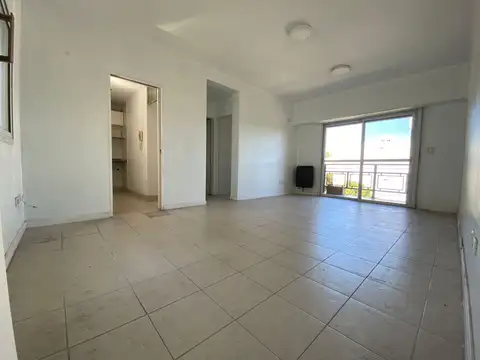 Departamento dos ambientes en alquiler con balcon y baulera Tigre centro