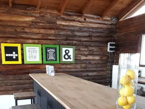 Casa 2 ambientes con 1 baño