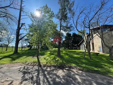 Terreno en Venta en Larena Country Club, USD 18.000