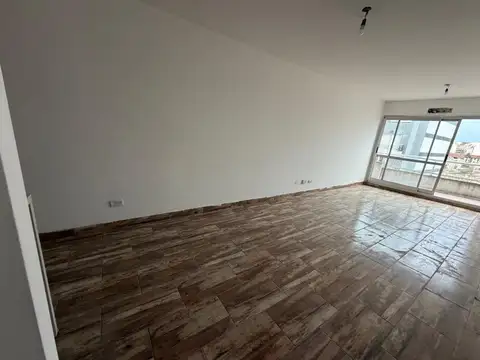 Departamento en Venta al Noreste