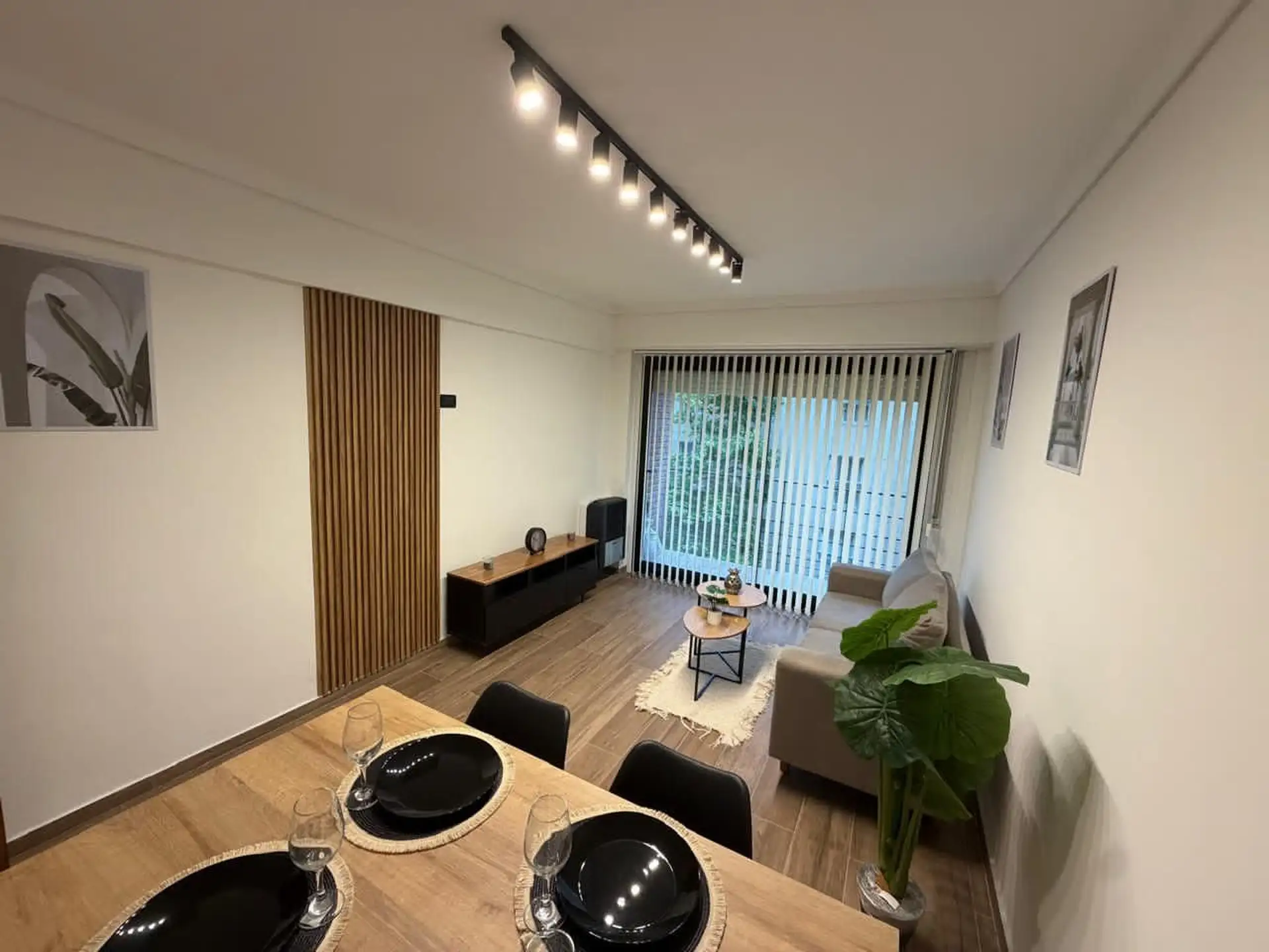 Departamento en venta 2 ambientes amoblado con balcón - Plaza Colón