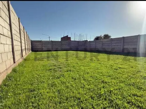 Terreno en Venta 25  mts Fondo