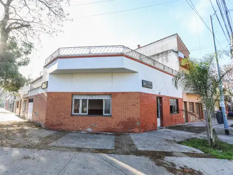 Casa Chalet  en Venta en Villa Luro, Capital Federal, Buenos Aires