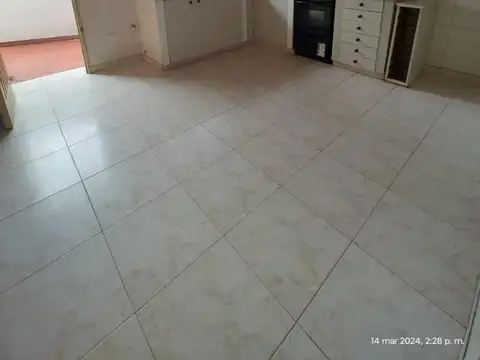Casa en Alquiler con 1 cochera