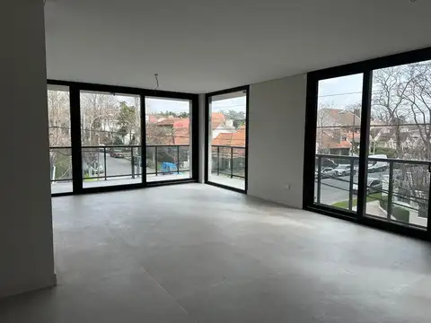 Exclusivo departamento en venta de 4 ambientes con cochera en Los Troncos