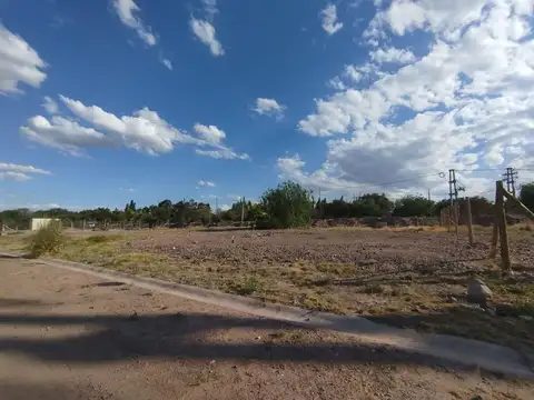 VENTA DE LOTE EN BARRIO AMPROS VIII