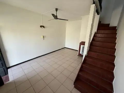 Depto Tipo Casa en Alquiler 30 años