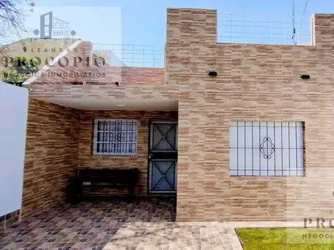 Casa en Venta con 1 cochera