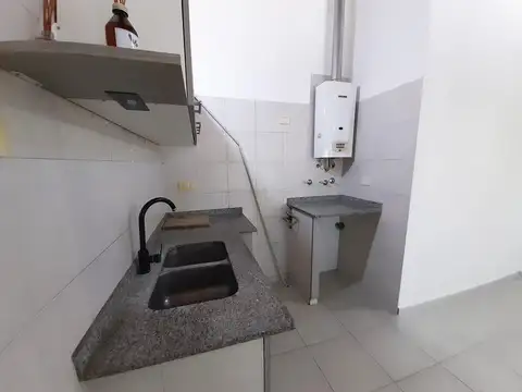 Av. Eva Perón 4300, Piso 1