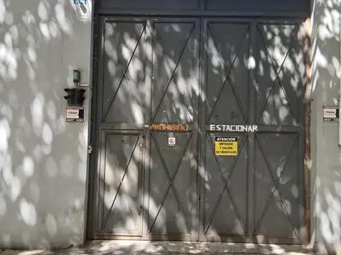 GALPON EN ALQUILER SOBRE AV AVELLANEDA, ZONA COMERCIAL.
