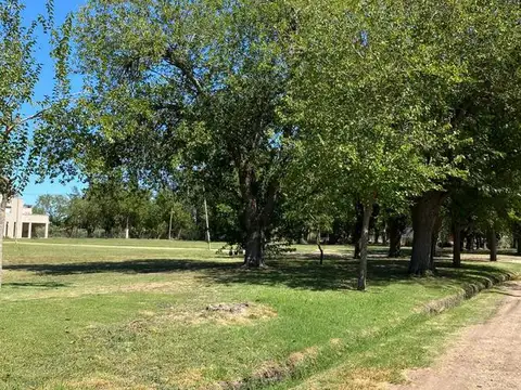 Terreno en Venta 30  mts Fondo