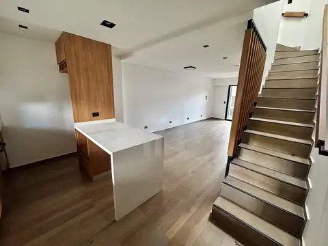 Departamento 4 ambientes con 2 baños
