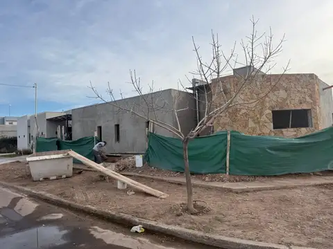 CASA A ESTRENAR B BOEDO VILLAGE (apta crédito)