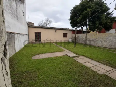 VENTA CASA 3 AMB MÁS DEPARTAMENTO 2 AMB NECOCHEA