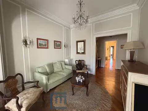 Departamento 6 ambientes con 2 baños