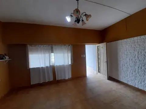 VENTA Casa 4 amb. HURLINGHAM