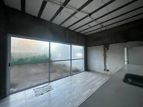 Depto Tipo Casa en Alquiler de 1 dormitorio