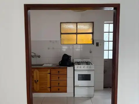 Depto Tipo Casa en Alquiler de 4 ambientes