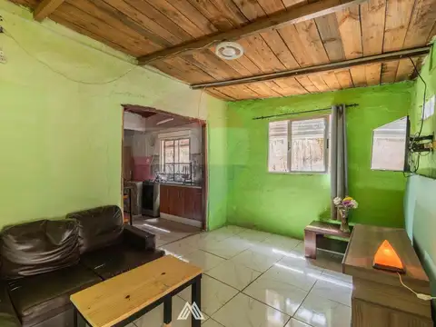 Casa 3 ambientes con 1 baño