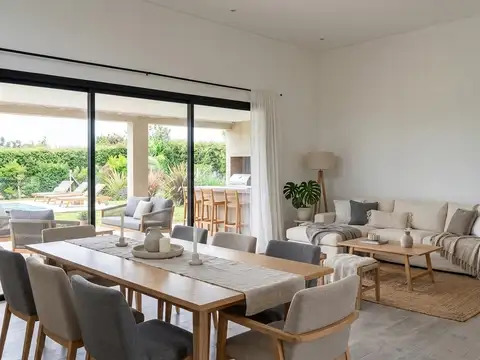 Casa en Venta en Pilar del Este - San Ramón, USD 260.000